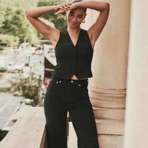 JCrew Slim Fit Tuxedo Vest in City Crepe - Size 2 - Picture 1 of 7